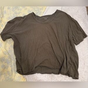 American Eagle Outfitters Green Relaxed Short Sleeve T-Shirt